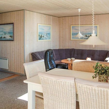 2 Bedroom Gorgeous Home In Hvide Sande Havrvig Kültér fotó