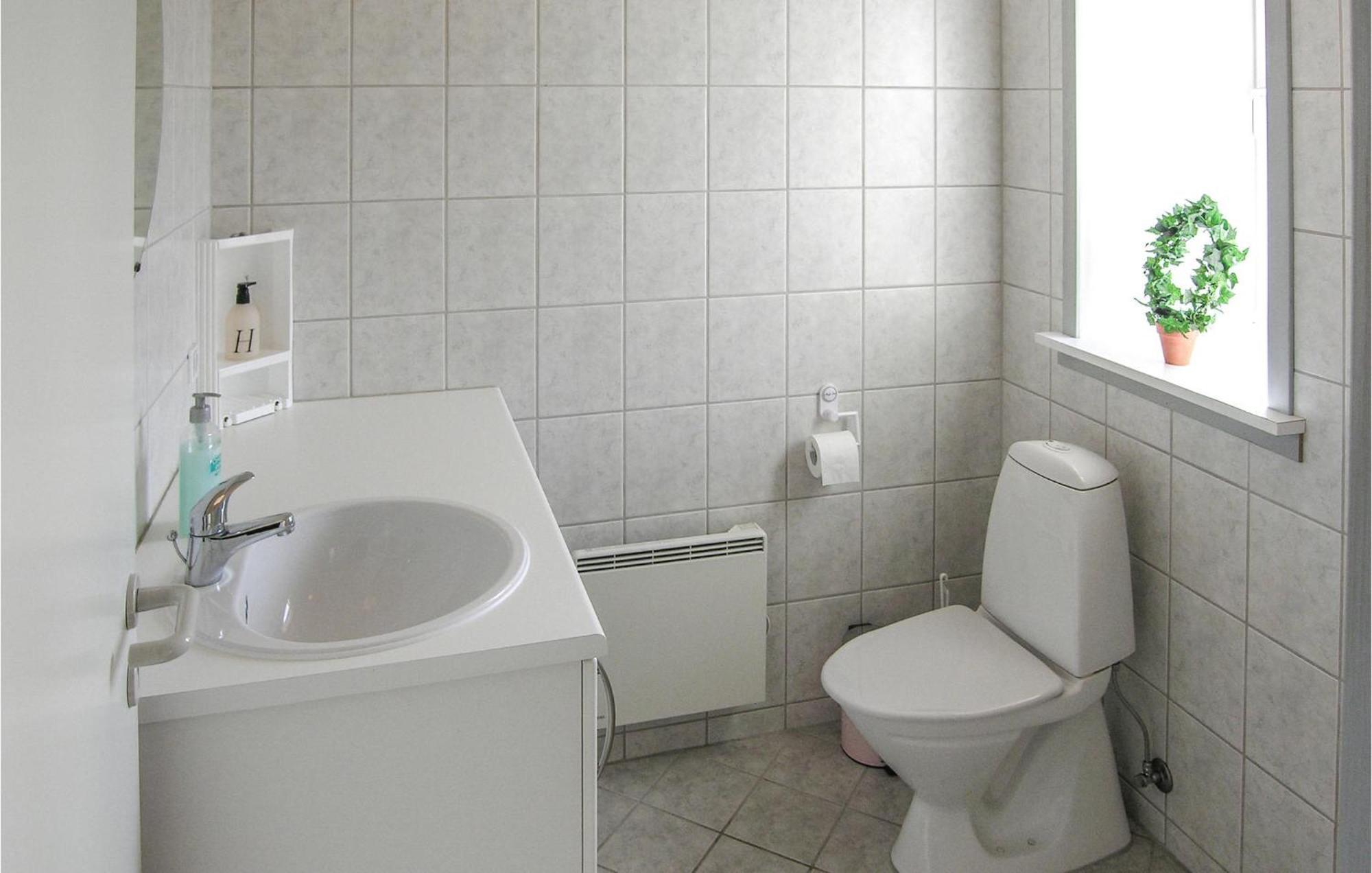 2 Bedroom Gorgeous Home In Hvide Sande Havrvig Kültér fotó