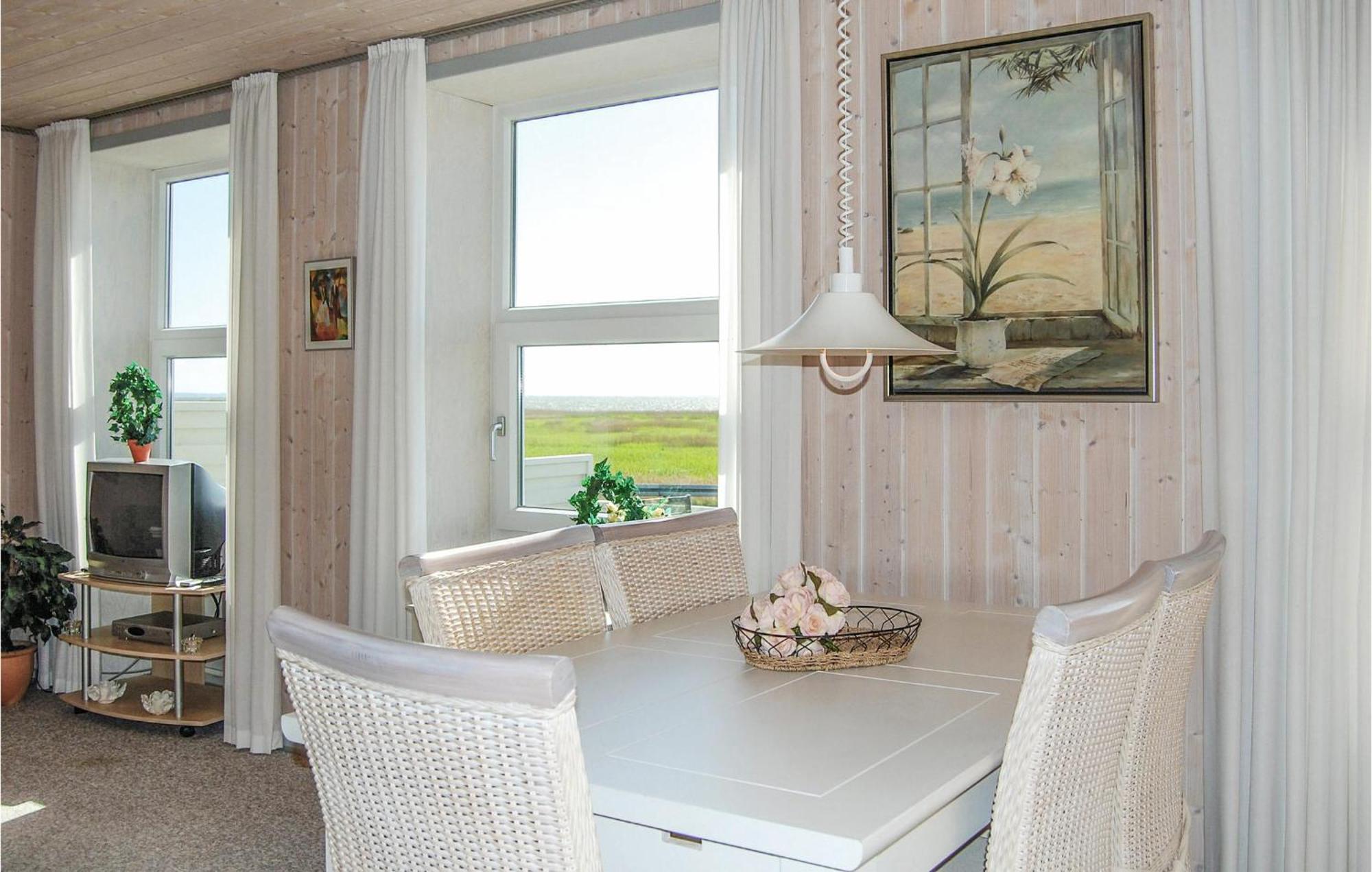 2 Bedroom Gorgeous Home In Hvide Sande Havrvig Kültér fotó